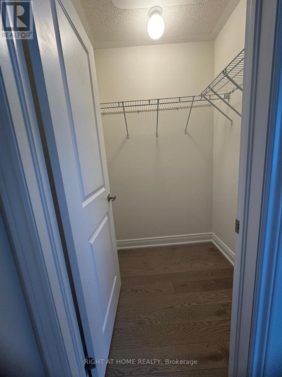 24 TAMWORTH TERRACE - 13