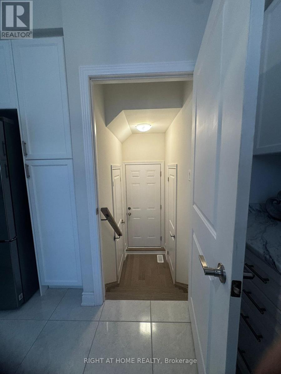 24 TAMWORTH TERRACE - 22