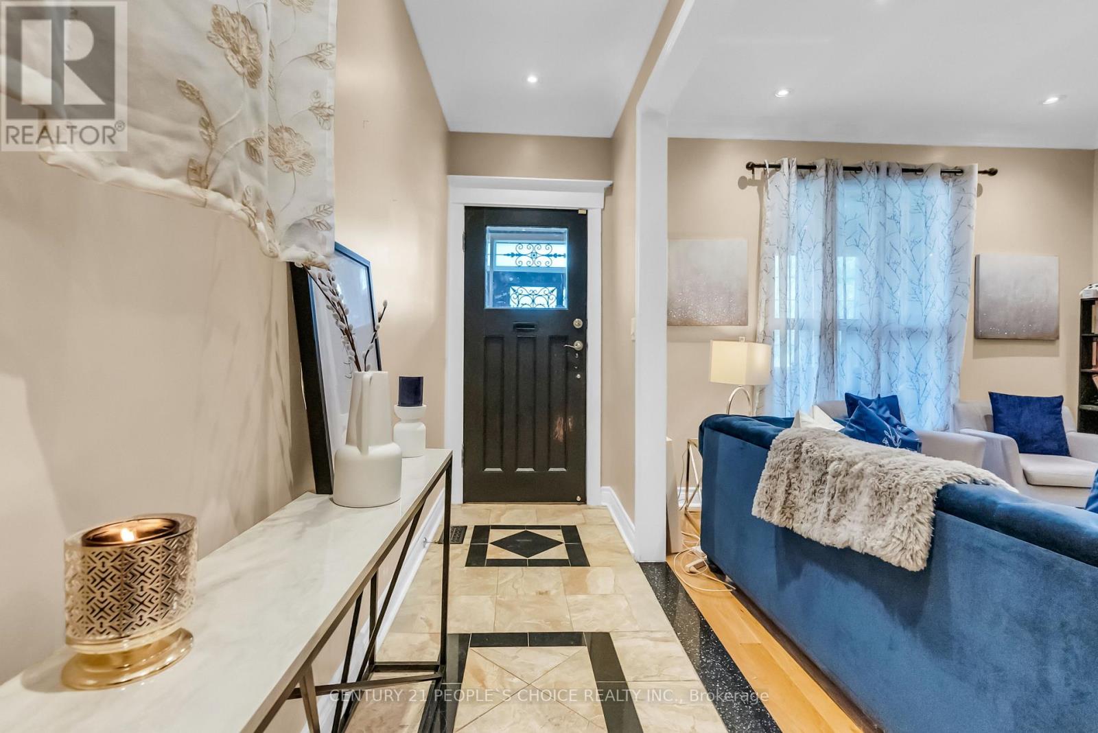 58 PAULINE AVENUE - Photo 4 of 50, Toronto (Dovercourt-Wallace Emerson-Junction), Ontario