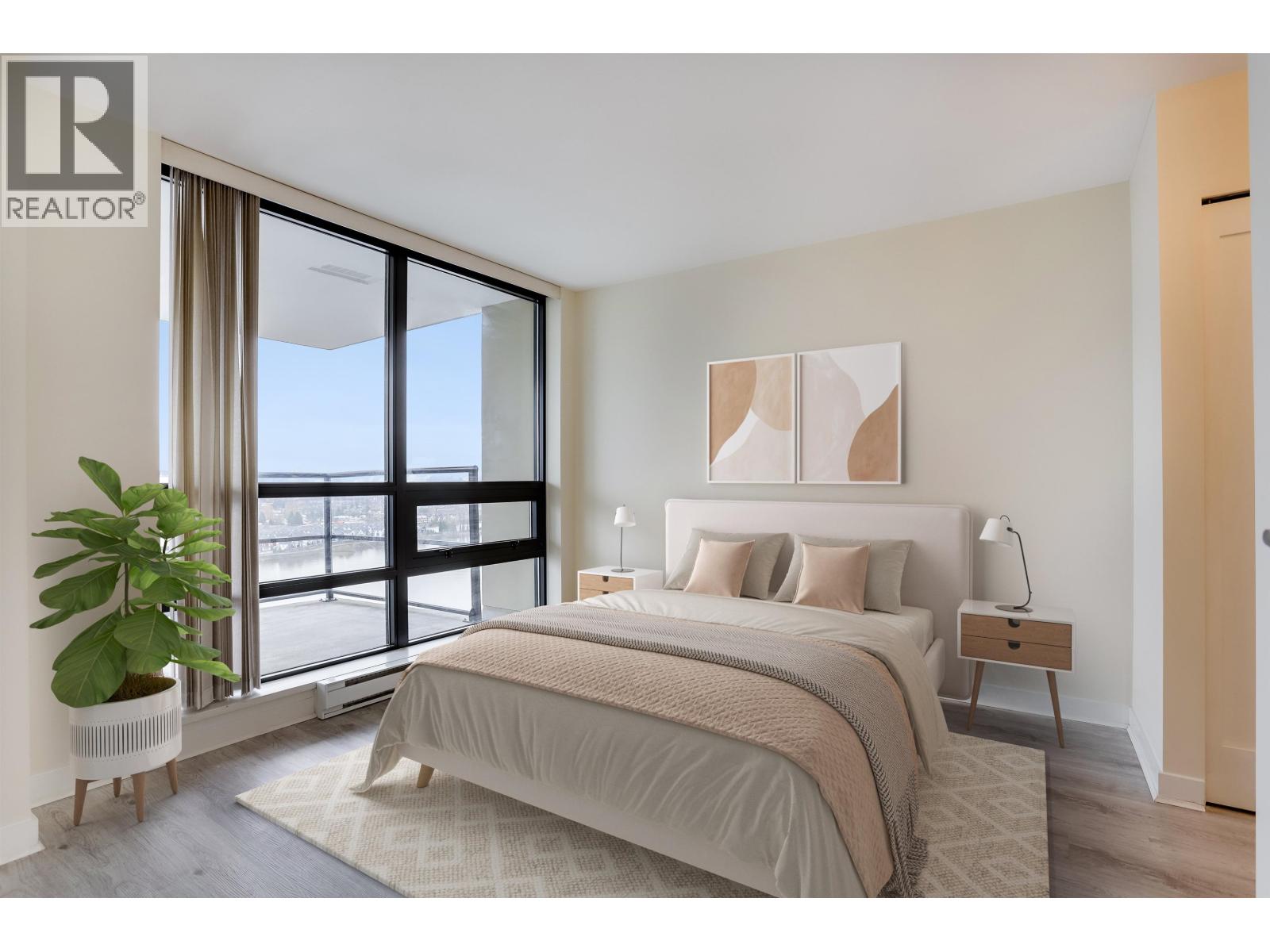 #2004-1 RENAISSANCE Square, New Westminster