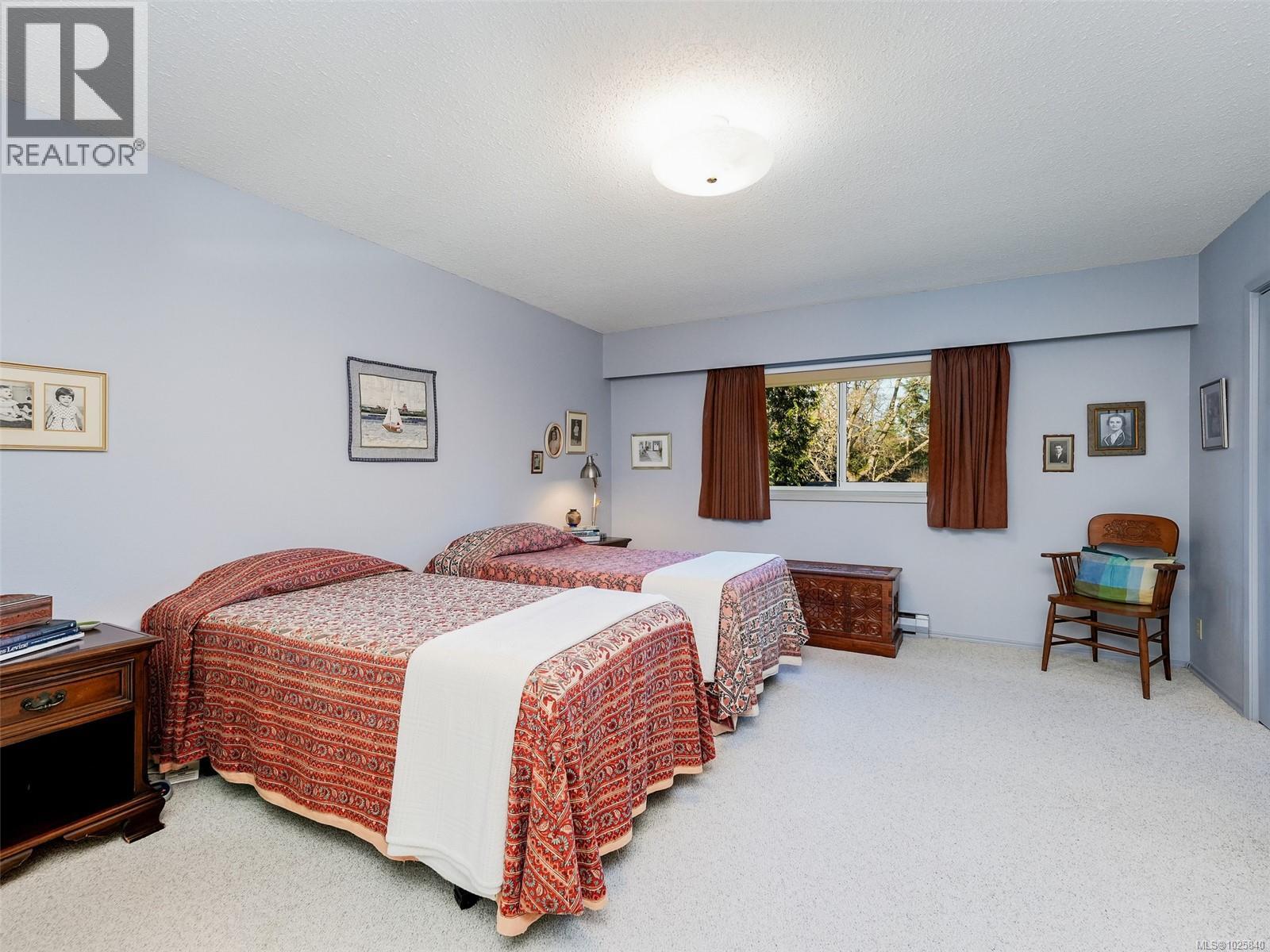 302 2340 Oak Bay Avenue, Oak Bay
