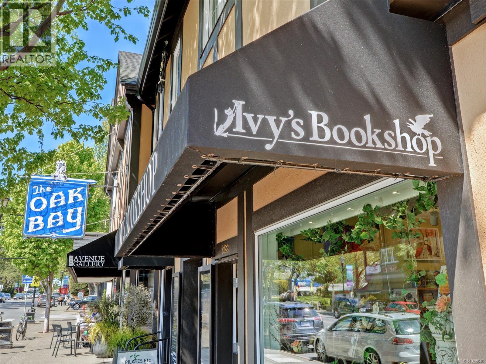 302 2340 Oak Bay Avenue, Oak Bay