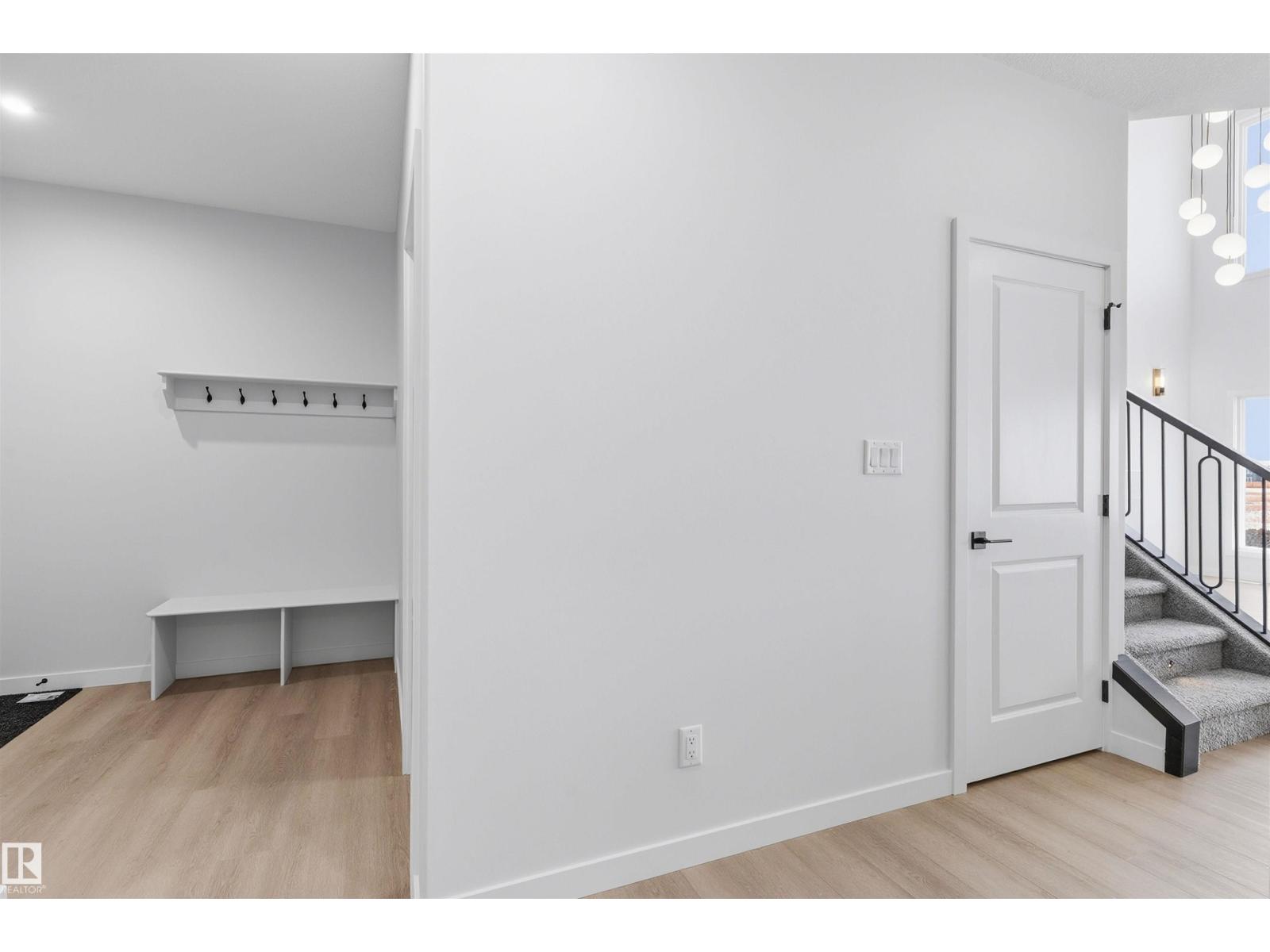 120 25 ST SW - 12