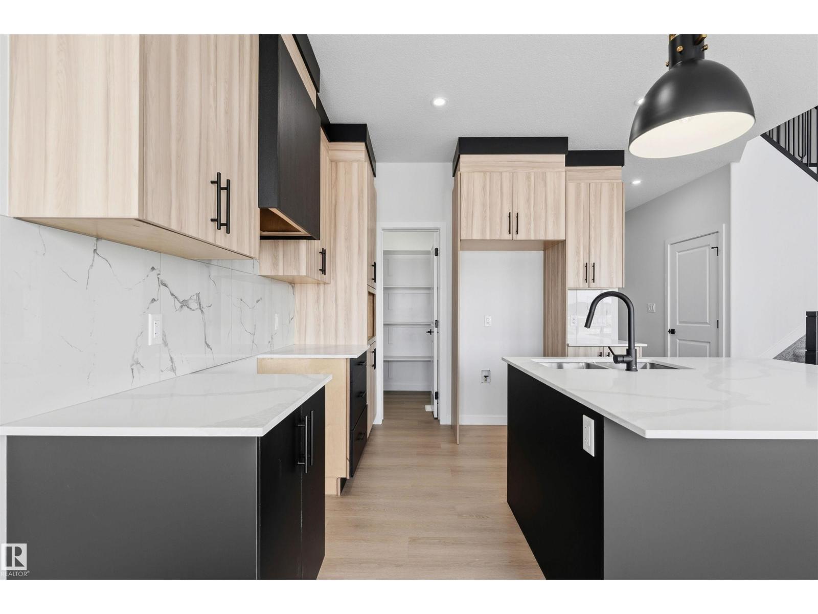 120 25 ST SW - 5