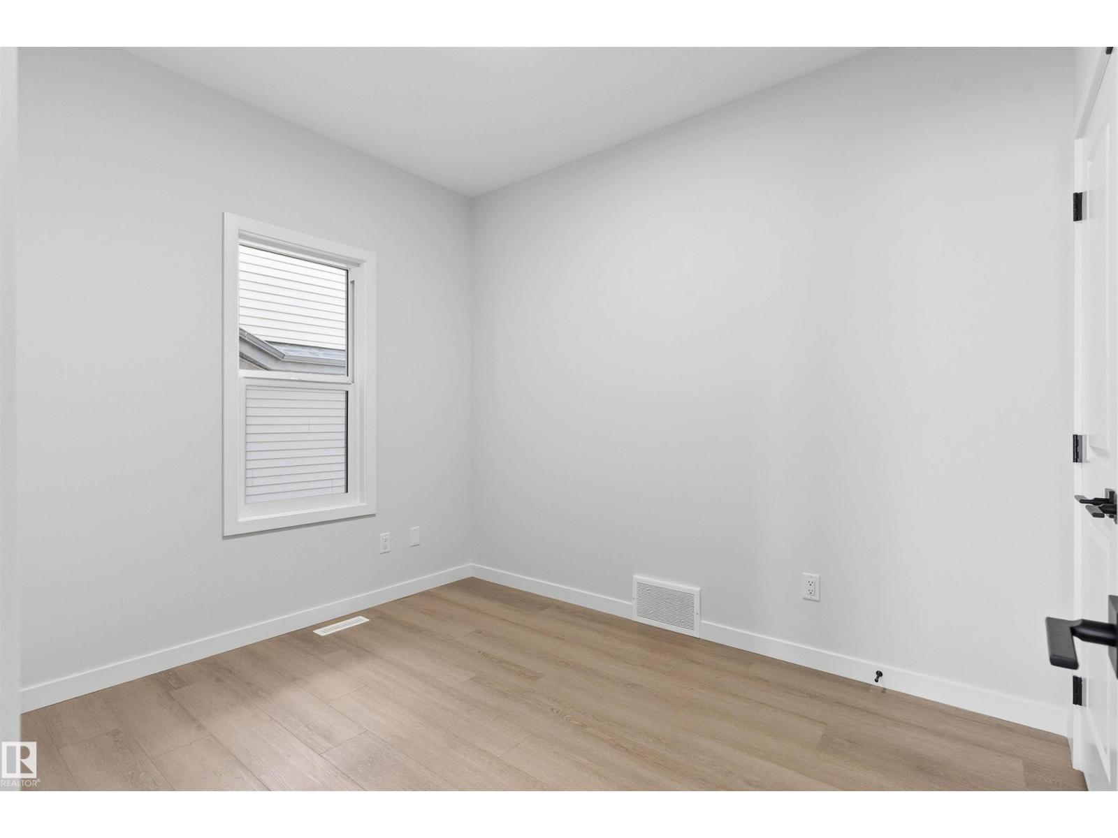 120 25 ST SW - 8