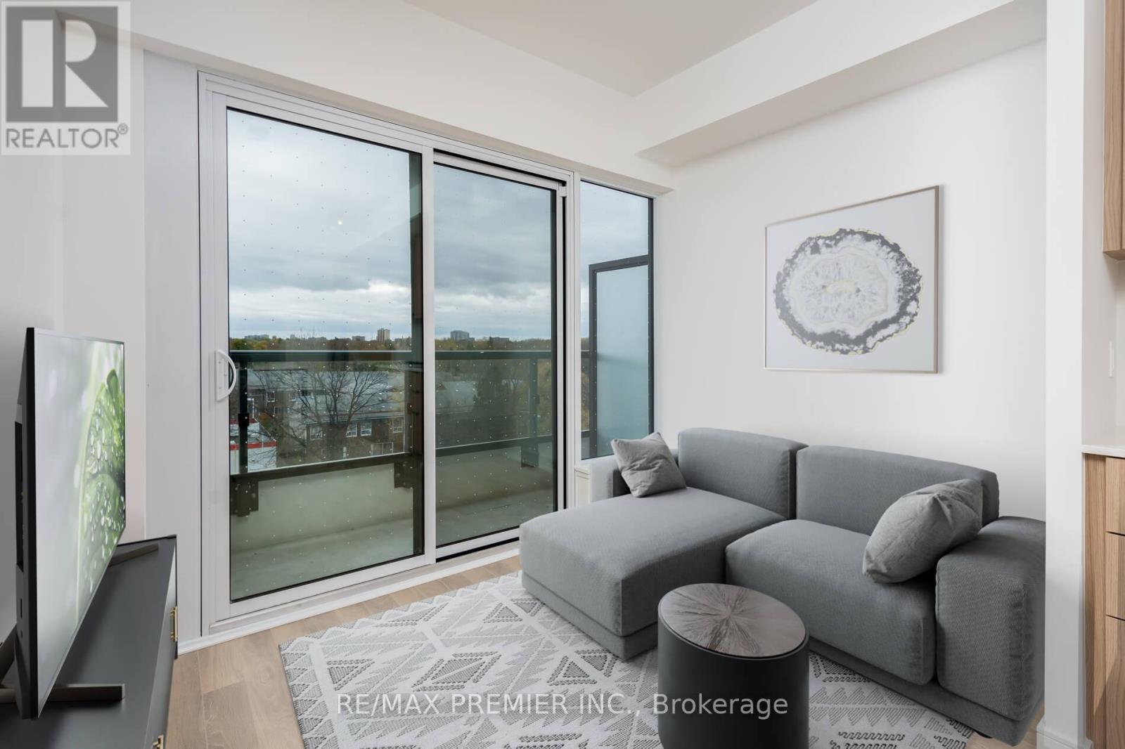 #520 1350 ELLESMERE ROAD - 18