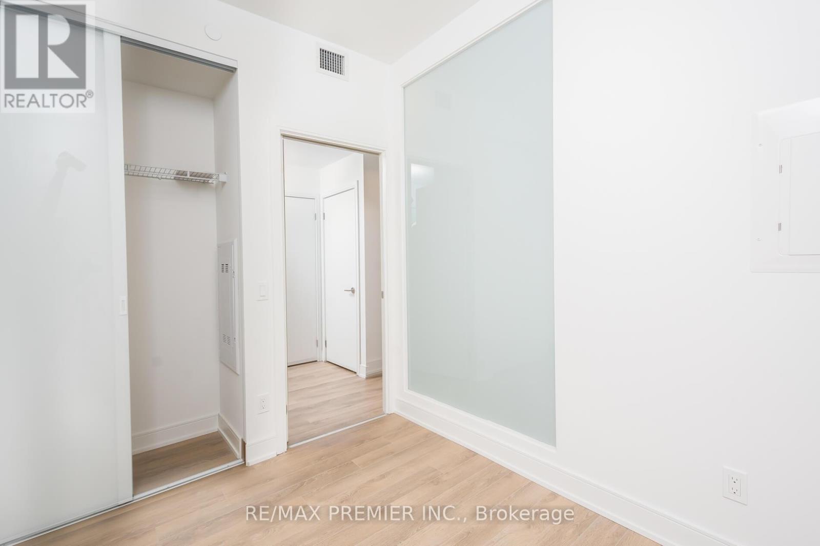 #520 1350 ELLESMERE ROAD - 28