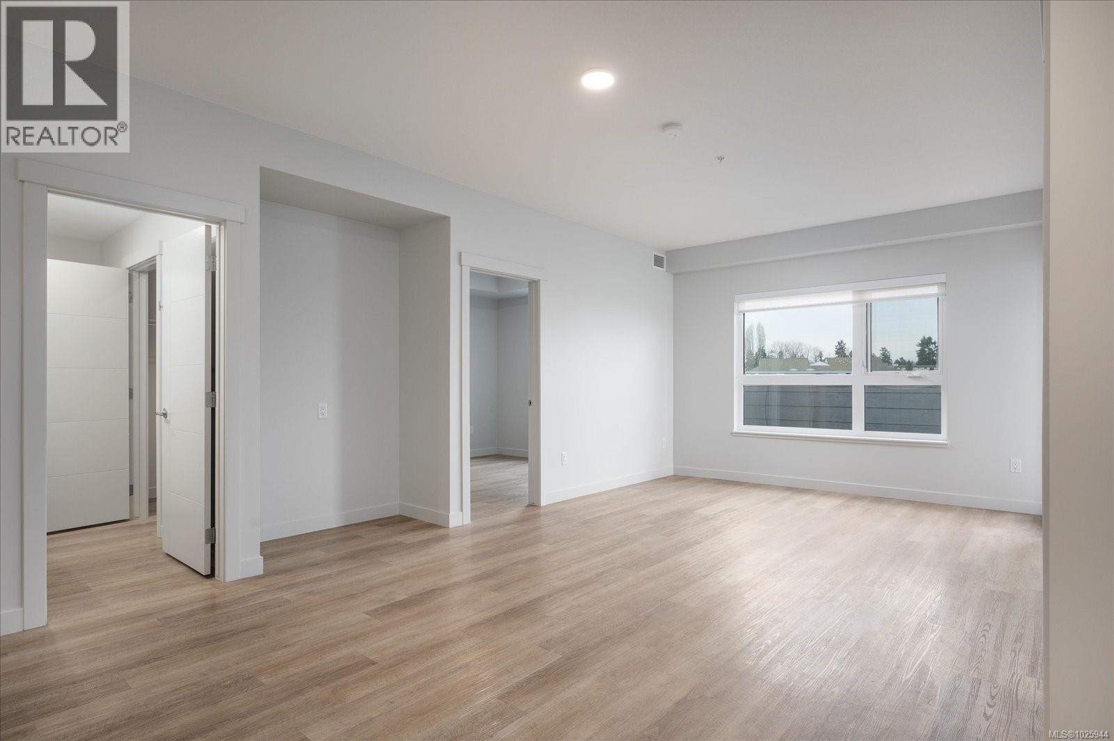 #209 164 ALBERNI HWY - 11