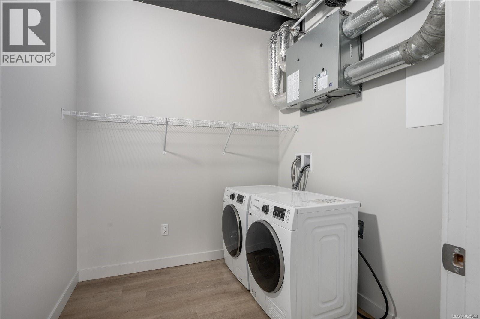 #209 164 ALBERNI HWY - 22