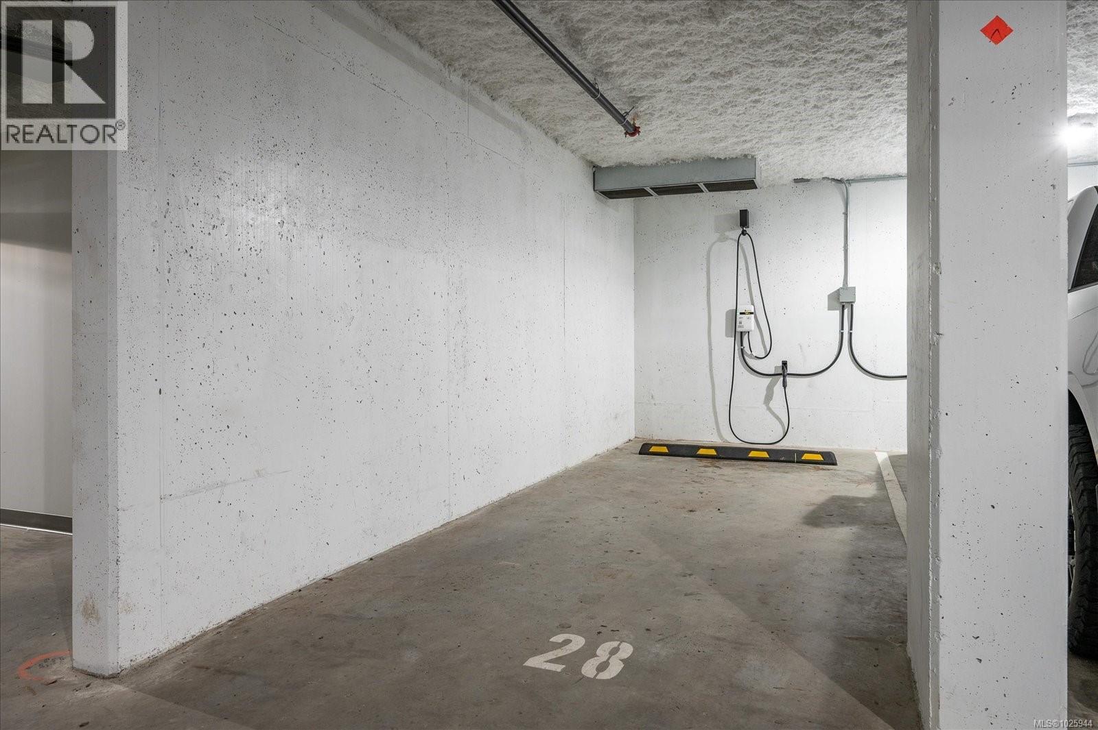 #209 164 ALBERNI HWY - 29