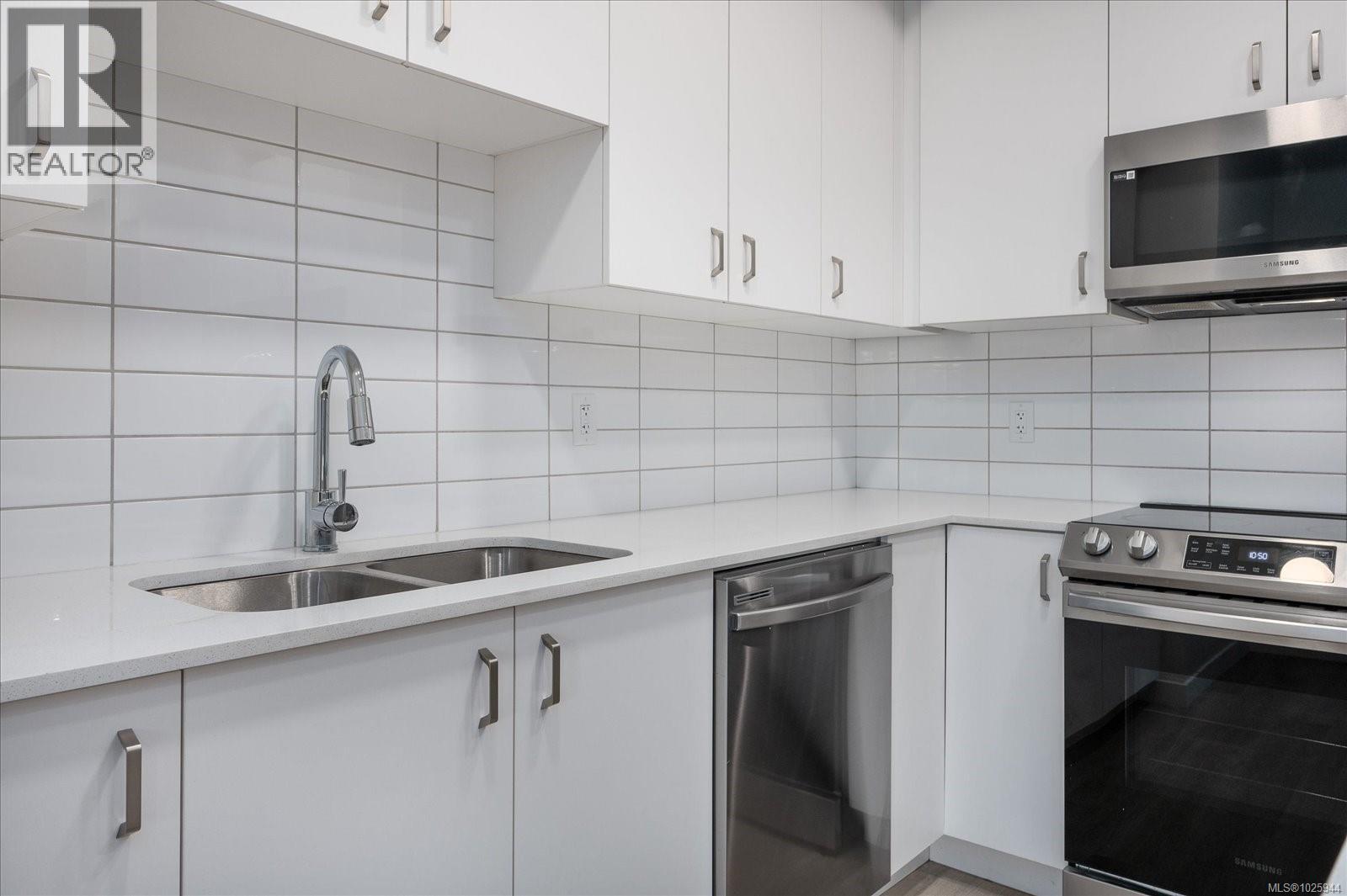 #209 164 ALBERNI HWY - 8