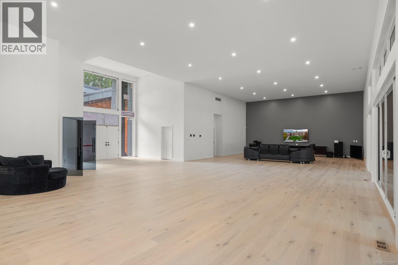  4811 Henry Roethel Road, Ladysmith