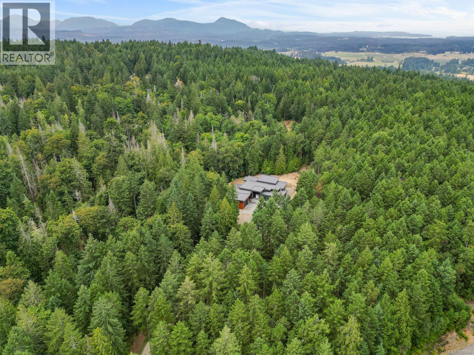  4811 Henry Roethel Road, Ladysmith