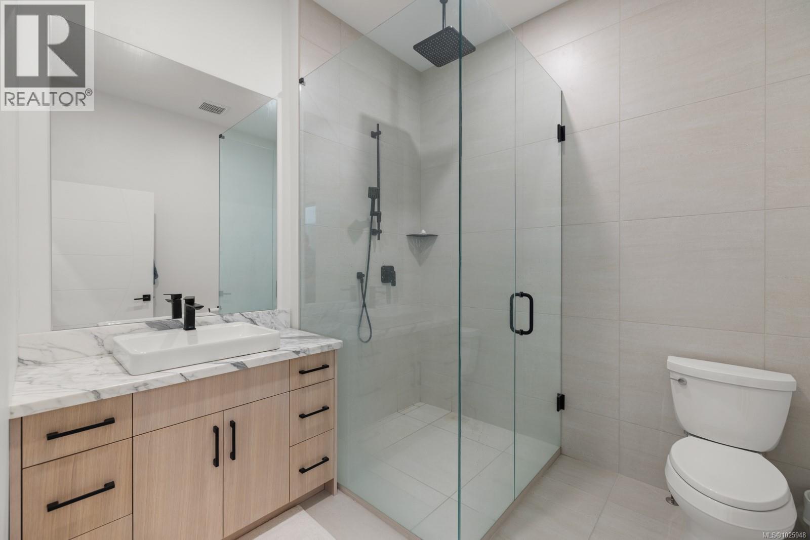  4811 Henry Roethel Road, Ladysmith