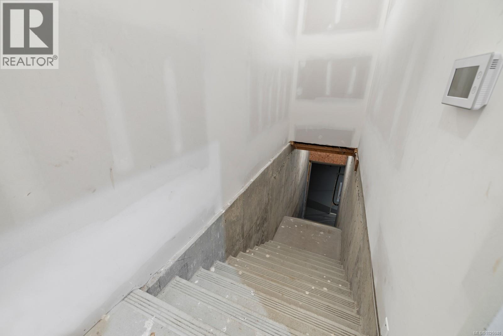 4811 Henry Roethel Rd - 34