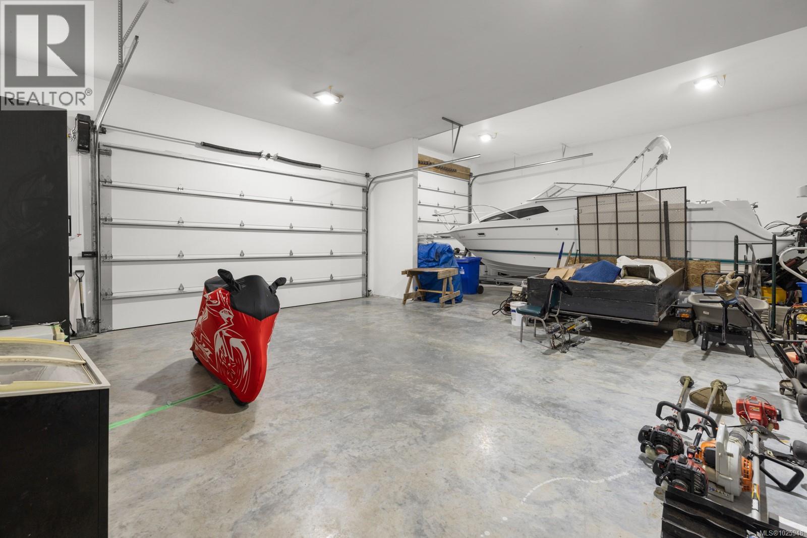  4811 Henry Roethel Road, Ladysmith