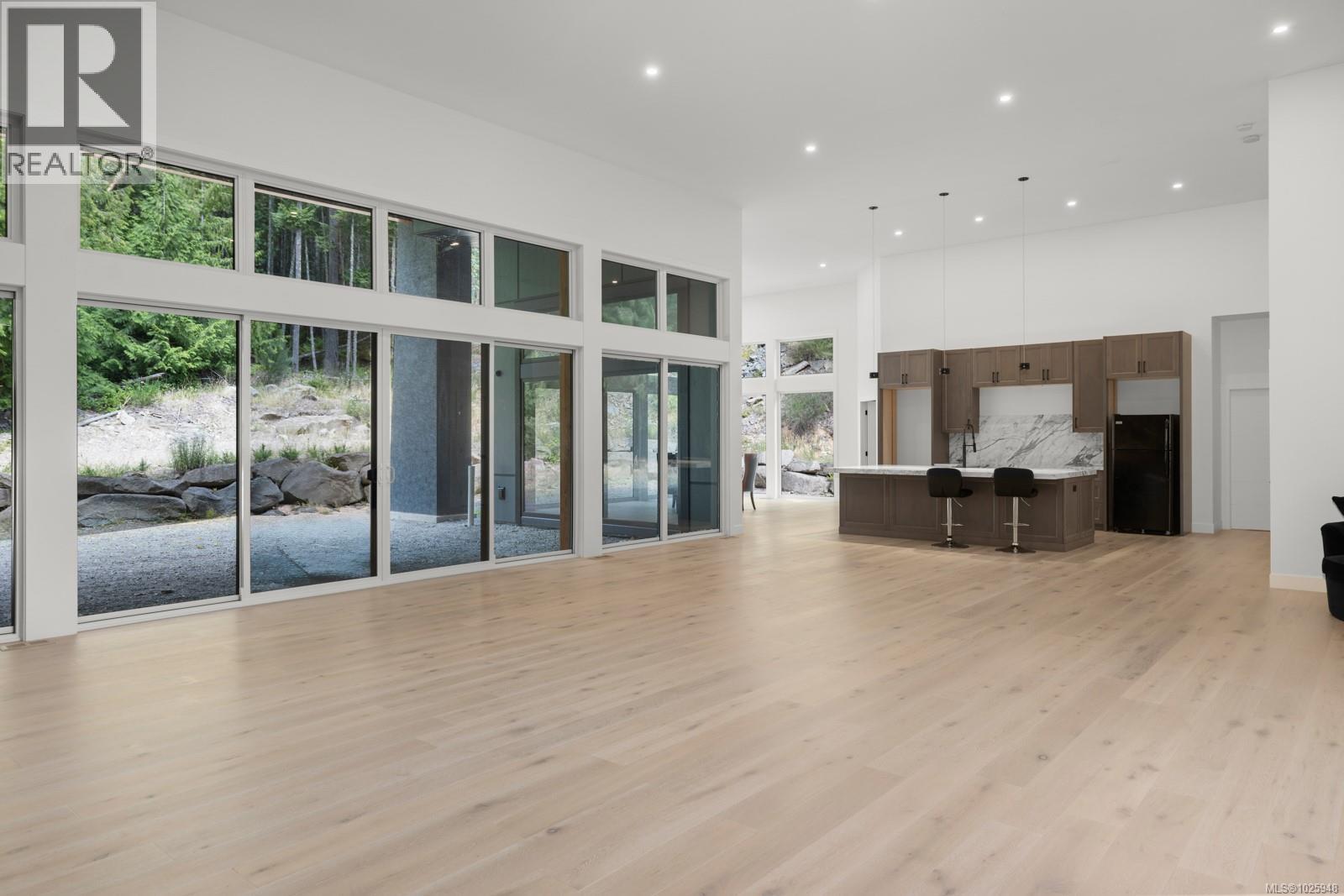 4811 Henry Roethel Rd - 4