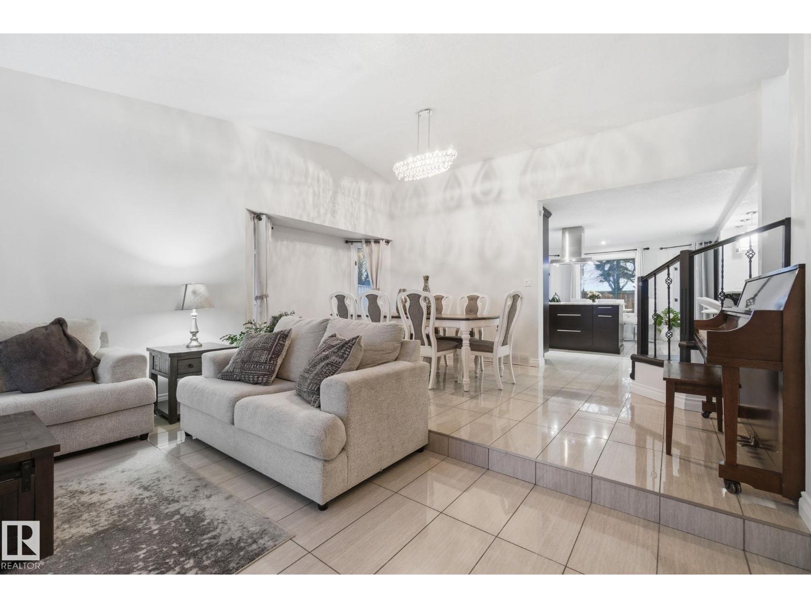 13812 120 ST NW, Edmonton