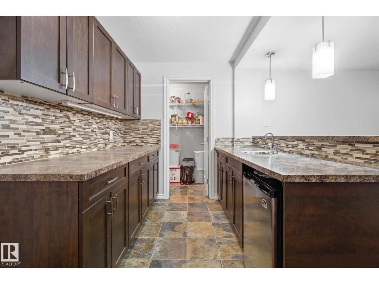 13812 120 ST NW, Edmonton