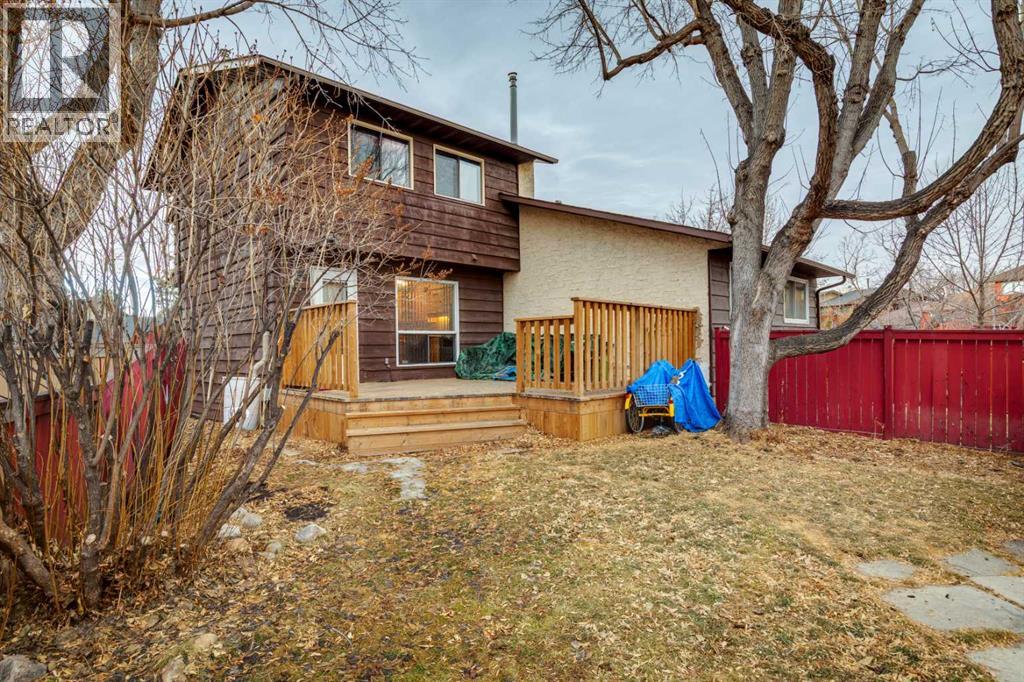 Single Family House for Sale in  Whiteridge Place NE Whitehorn Calgary 