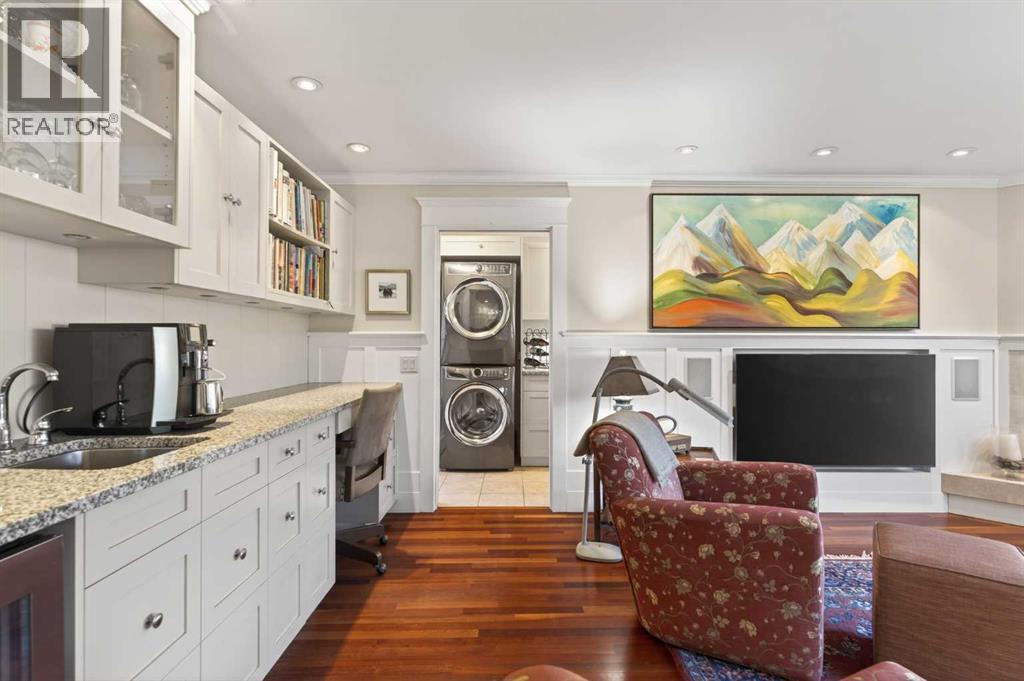 Single Family House for Sale in   Street SW Elbow Park Calgary 