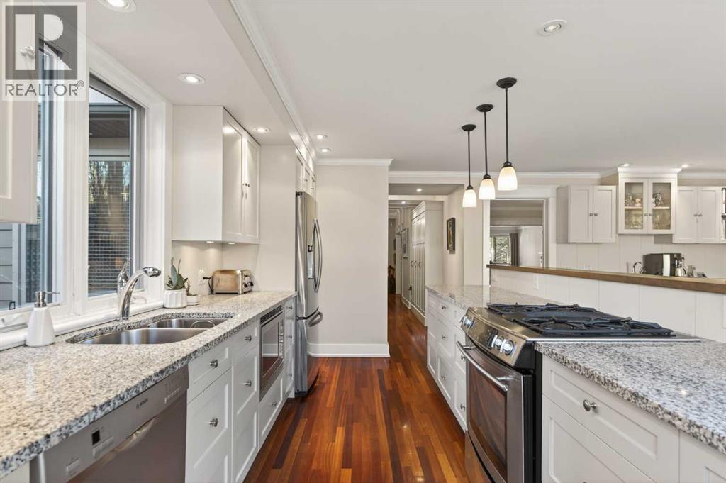 Single Family House for Sale in   Street SW Elbow Park Calgary 