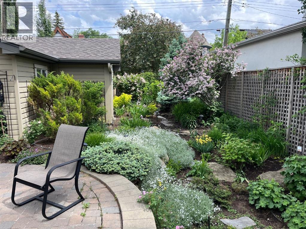 Single Family House for Sale in   Street SW Elbow Park Calgary 
