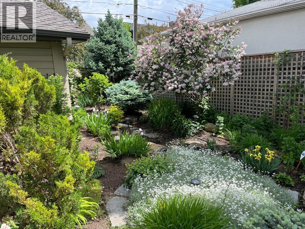 Single Family House for Sale in   Street SW Elbow Park Calgary 