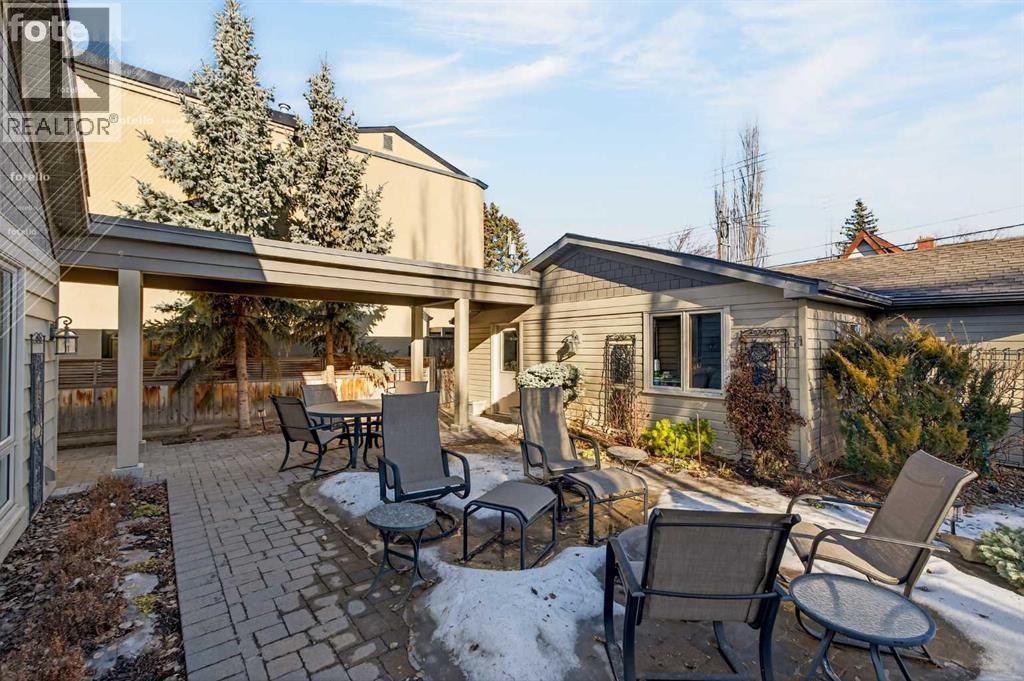 Single Family House for Sale in   Street SW Elbow Park Calgary 