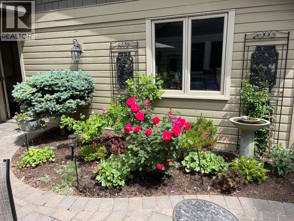 Single Family House for Sale in   Street SW Elbow Park Calgary 