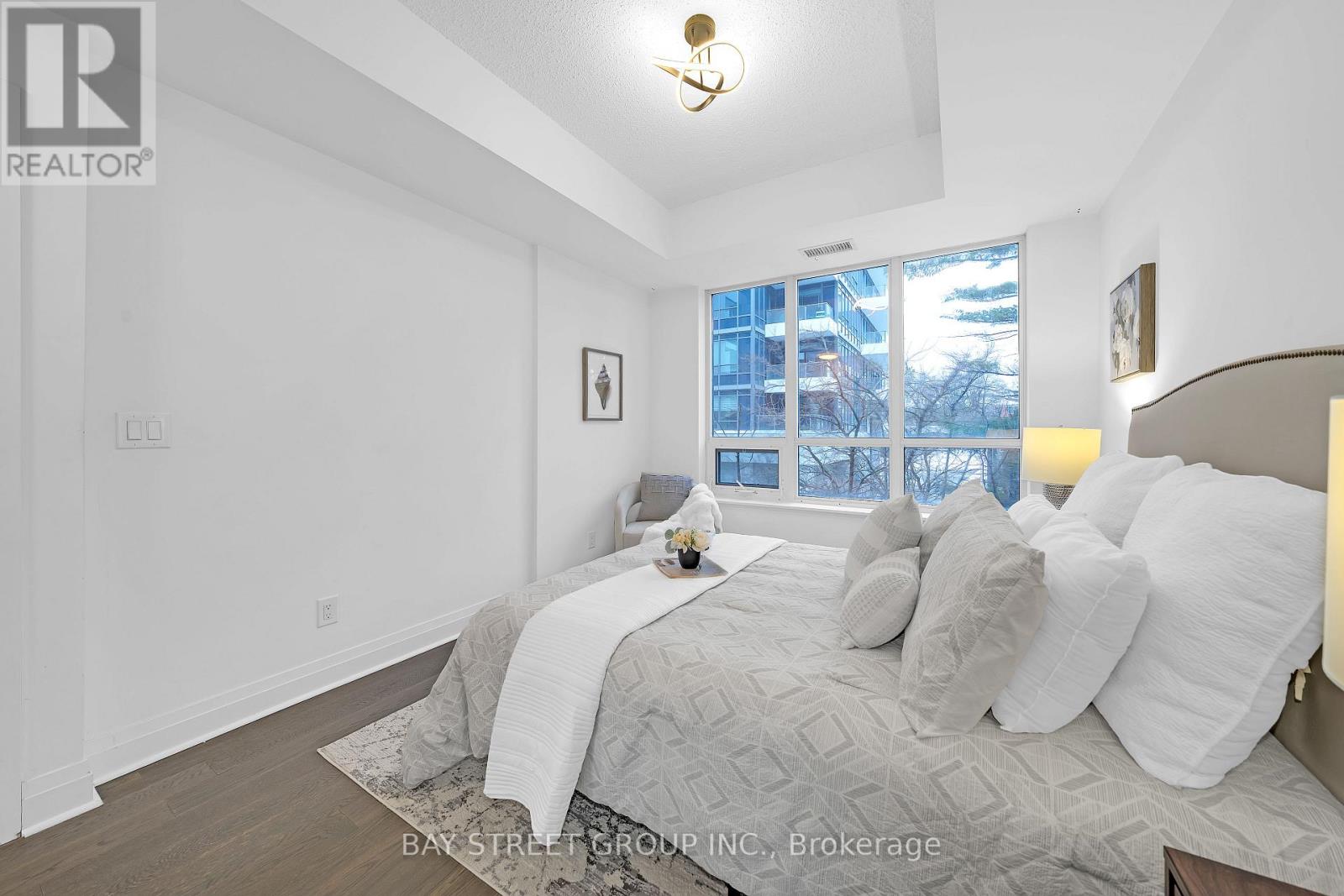 #225 399 SPRING GARDEN AVENUE - 14