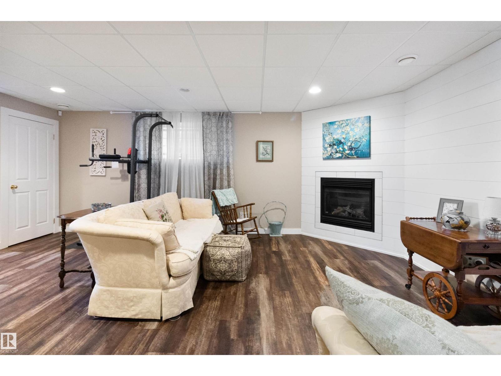 1717 KENSIT PL NW, Edmonton