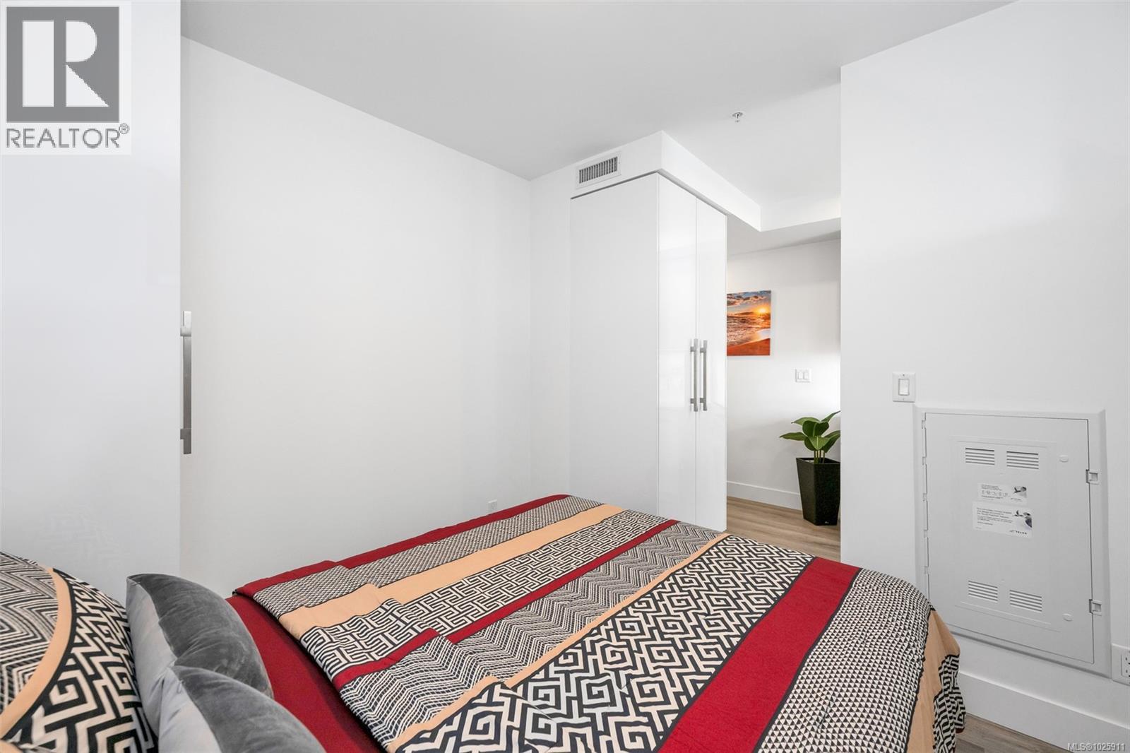 709 777 Herald Street, Victoria