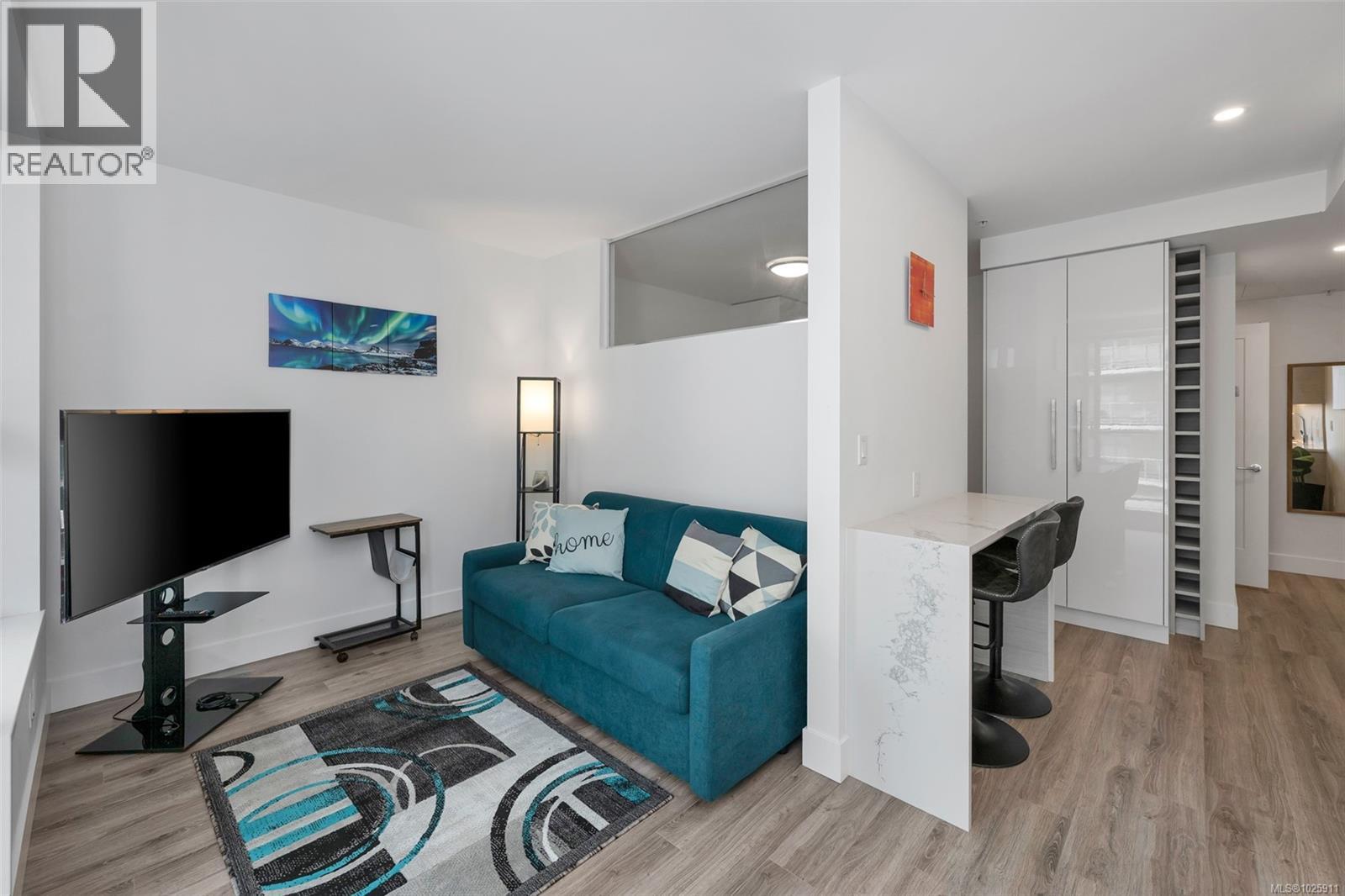 709 777 Herald Street, Victoria