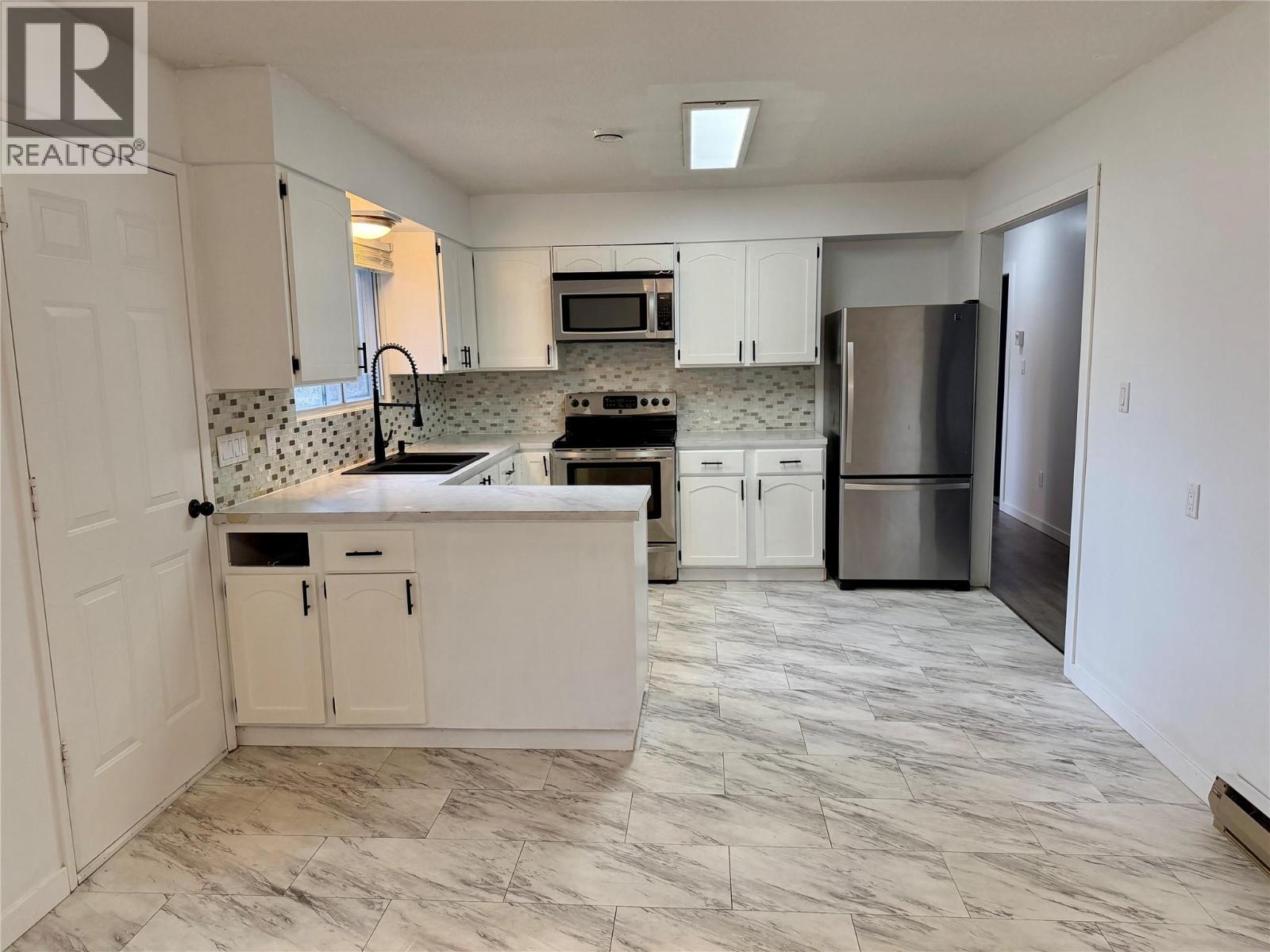 606 Spruce Street, Sicamous