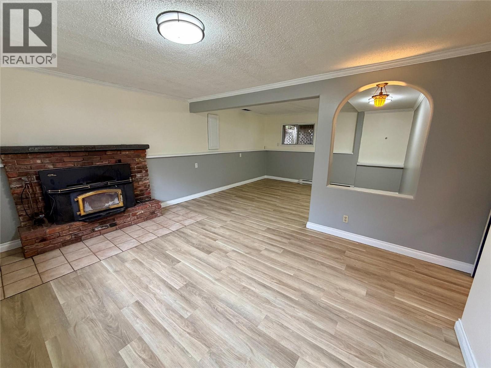 606 Spruce Street, Sicamous