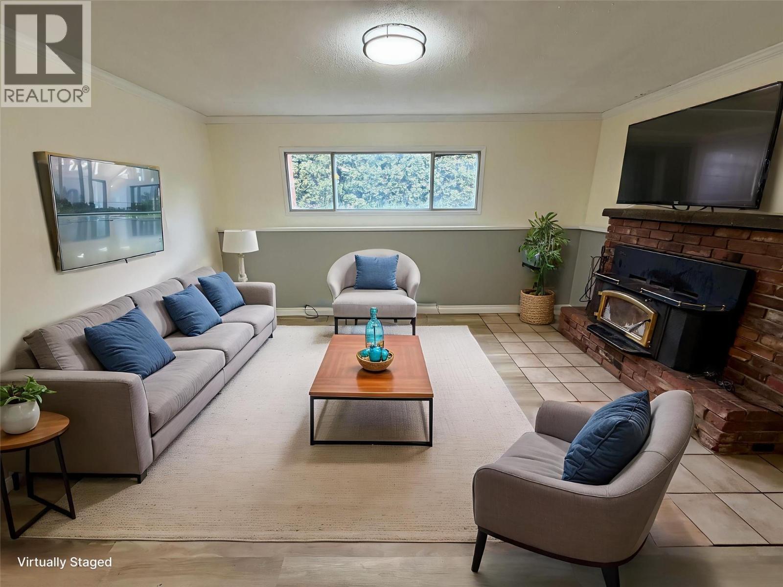 606 Spruce Street, Sicamous