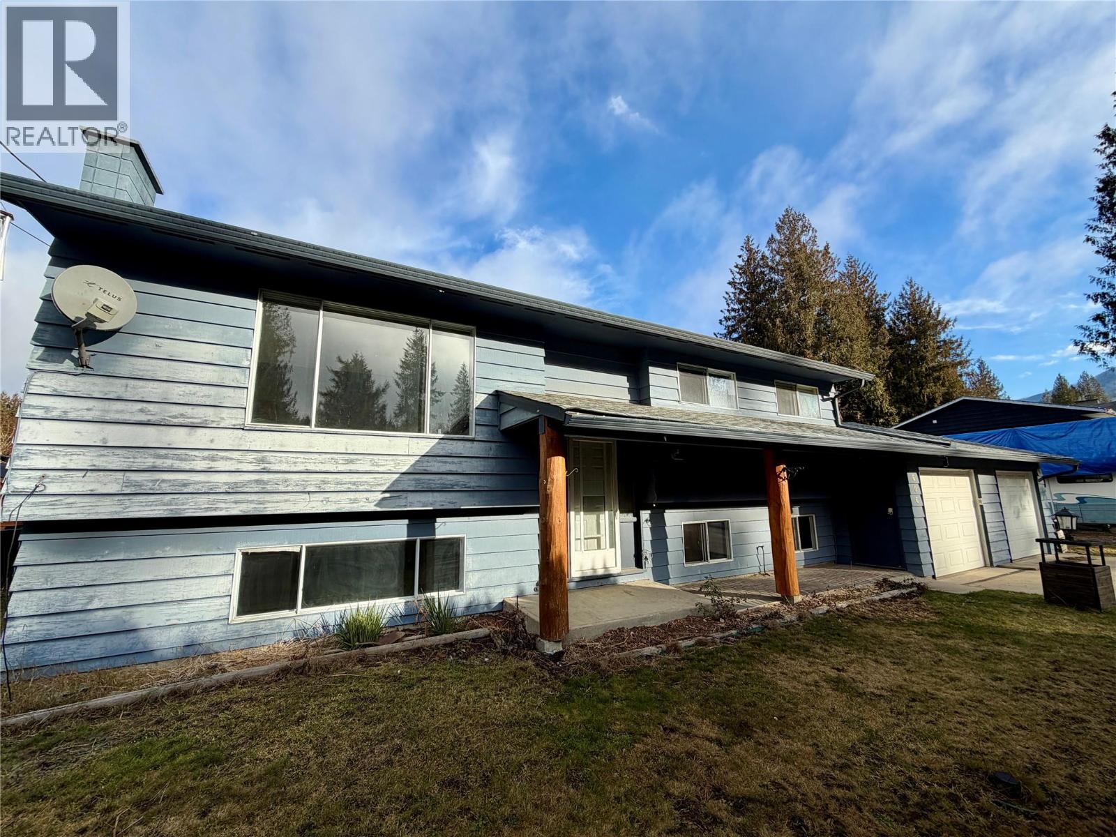 606 Spruce Street, Sicamous