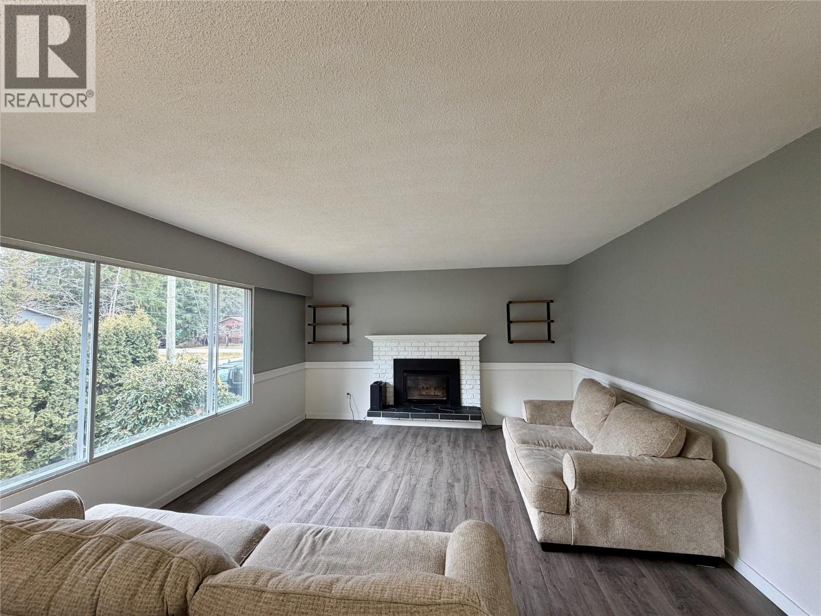 606 Spruce Street, Sicamous