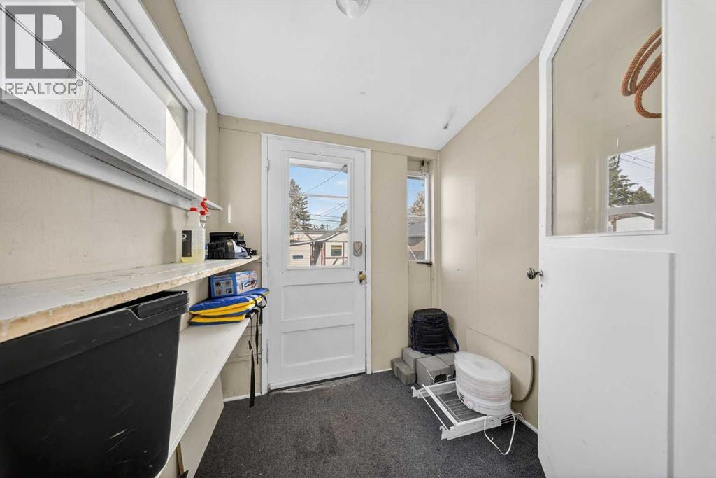 Single Family House for Sale in   Avenue NW Crescent Heights Calgary 