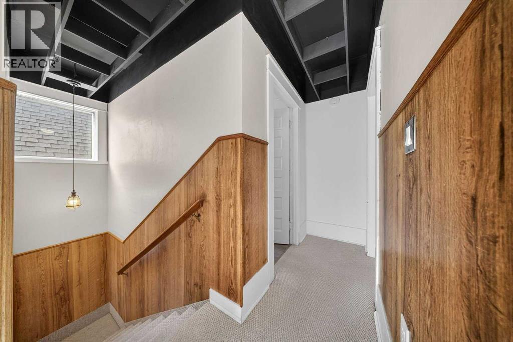 Single Family House for Sale in   Avenue NW Crescent Heights Calgary 