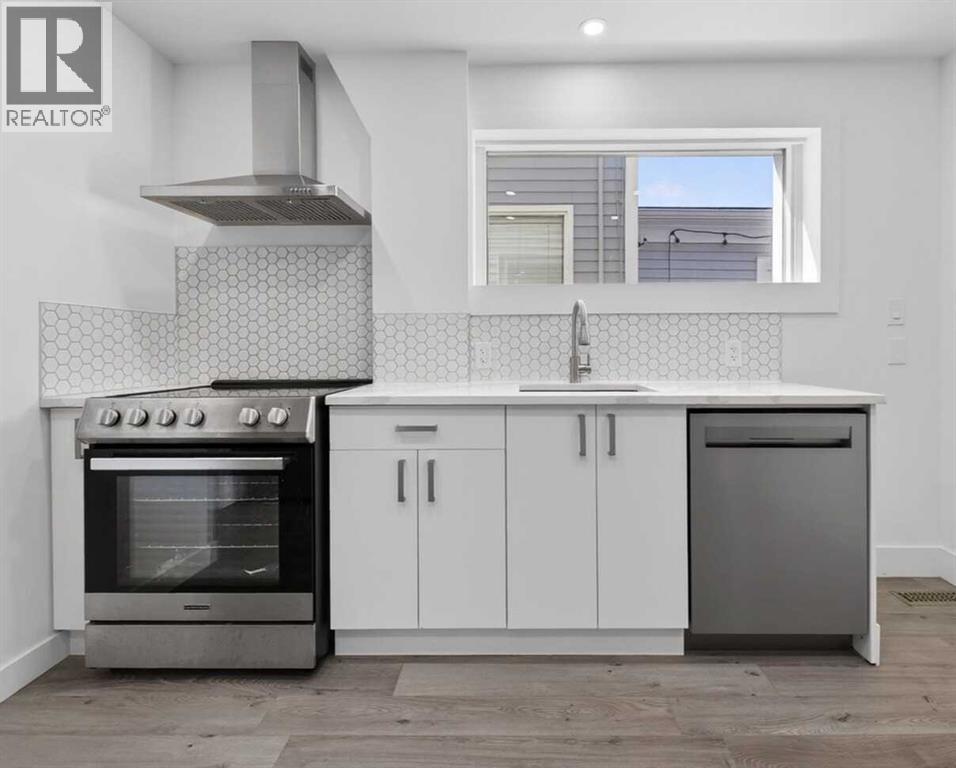 Single Family House for Sale in   Avenue NW Crescent Heights Calgary 