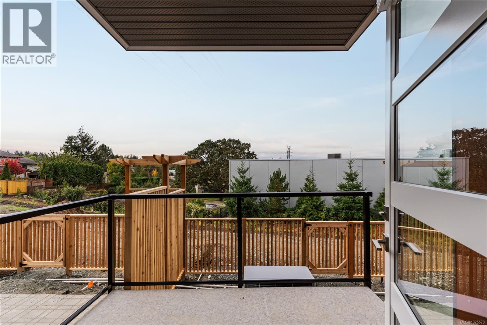 19 4253 Dieppe Road, Saanich