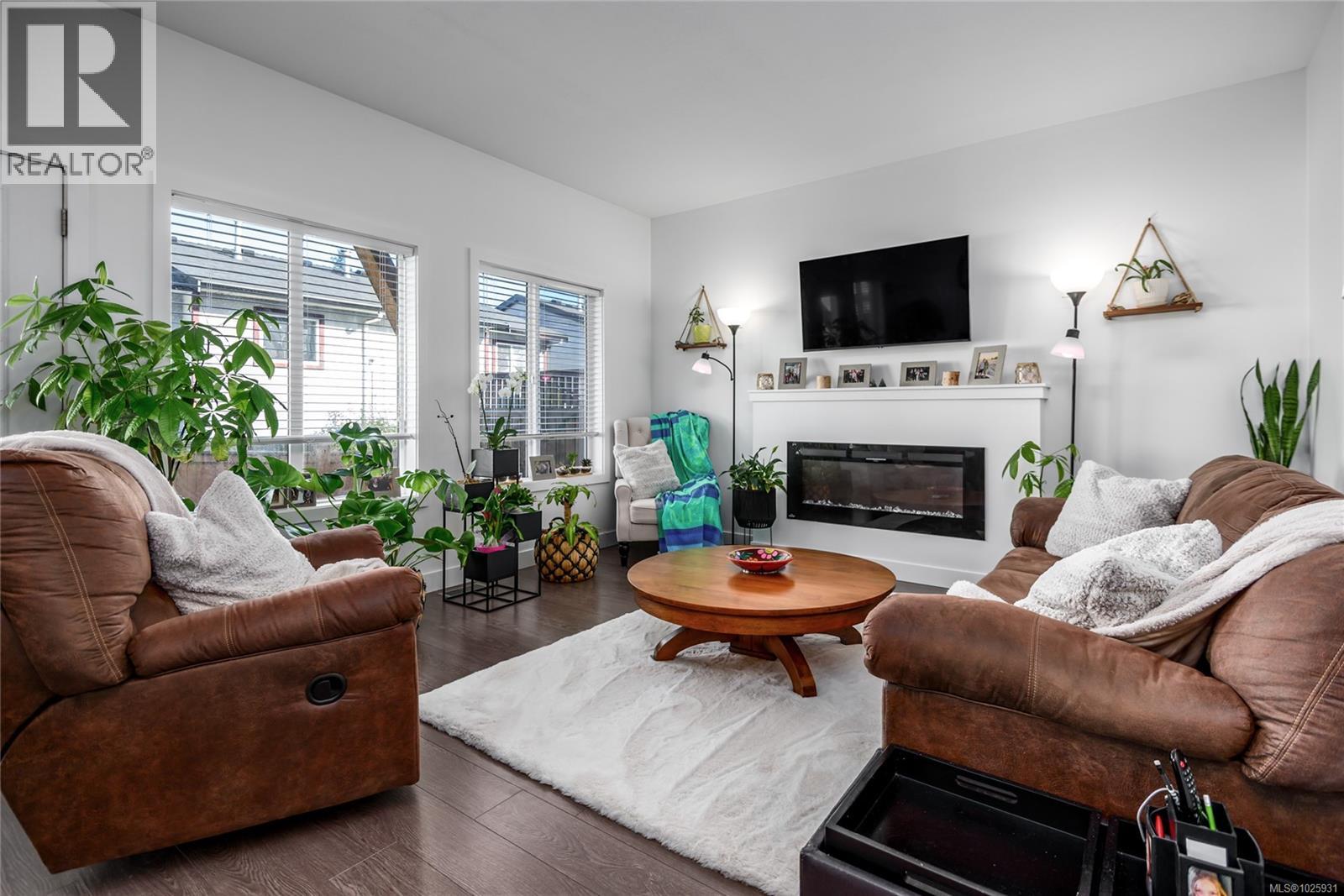 18 2109 13th St, Courtenay