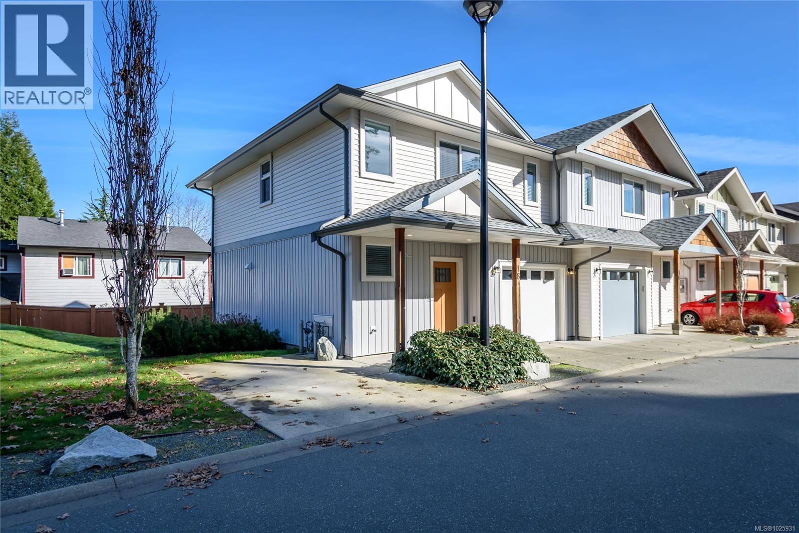 18 2109 13th St, Courtenay