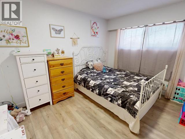 6519 KING AVE - 12