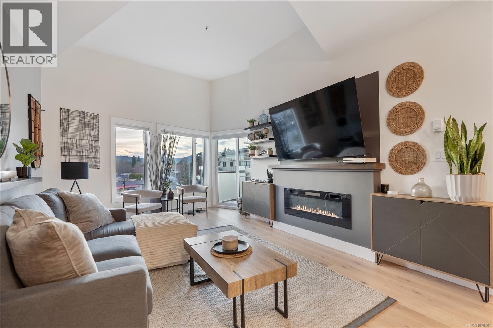 402 7098 Wallace Dr, Central Saanich