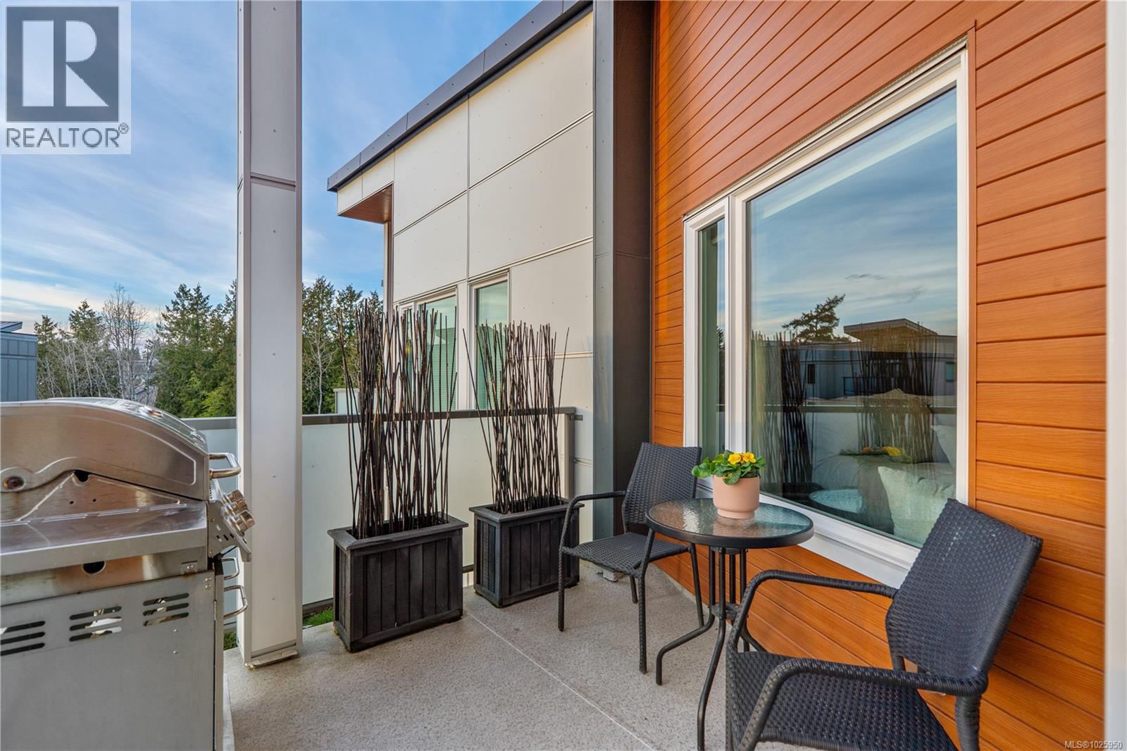 402 7098 Wallace Dr, Central Saanich