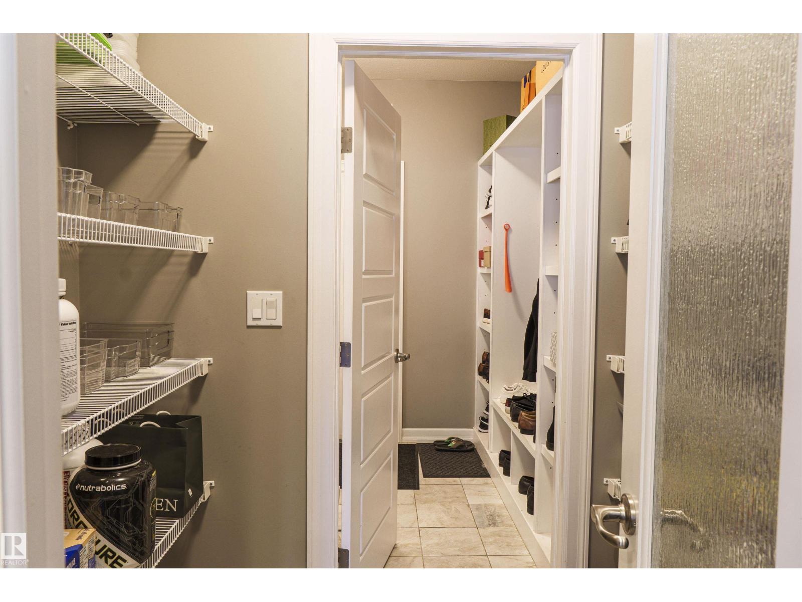 3307 HILTON CR NW, Edmonton