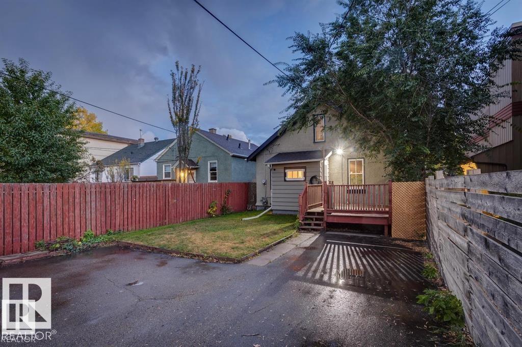 10428 76 AV NW, Edmonton